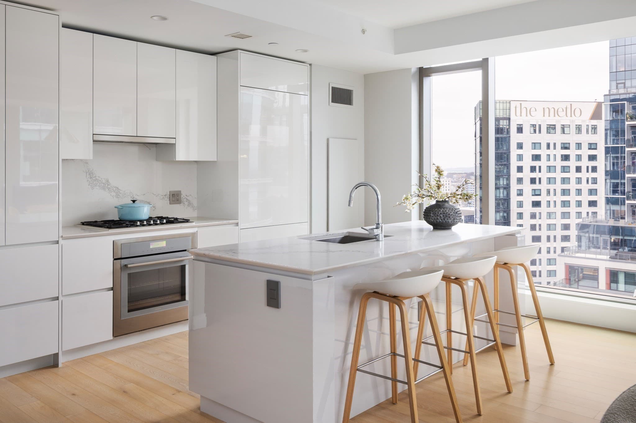 Condominium at 133 Seaport Boulevard # 2101, Boston MA 02210, photo 5 of 39