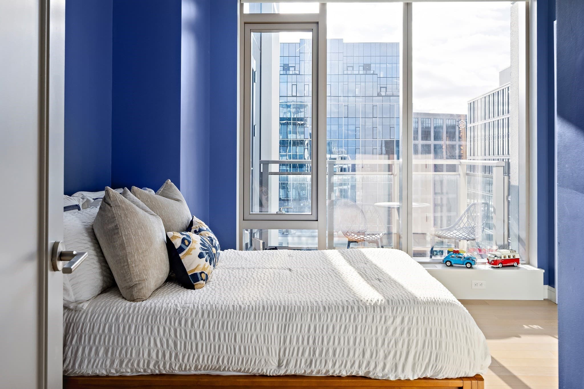 Condominium at 133 Seaport Boulevard # 2101, Boston MA 02210, photo 10 of 39