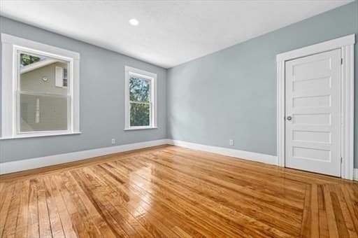 3 Family at 139 Lincoln St, Worcester MA 01605, photo 23 of 38
