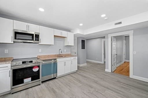 3 Family at 139 Lincoln St, Worcester MA 01605, photo 18 of 38