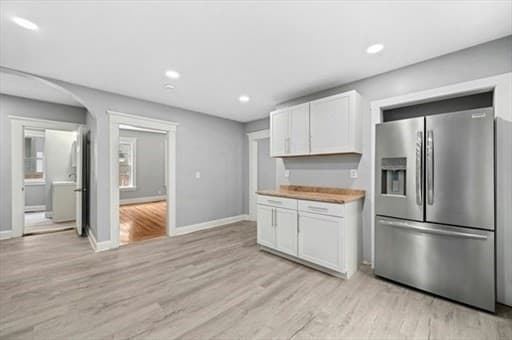 3 Family at 139 Lincoln St, Worcester MA 01605, photo 19 of 38