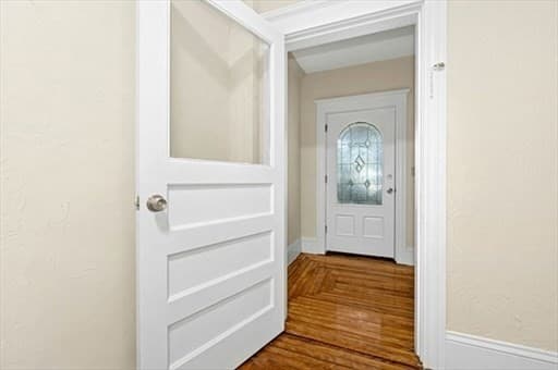 3 Family at 139 Lincoln St, Worcester MA 01605, photo 4 of 38