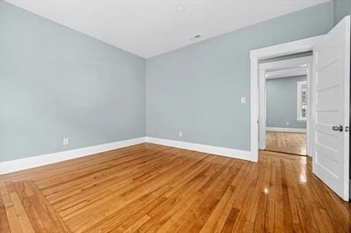 3 Family at 139 Lincoln St, Worcester MA 01605, photo 21 of 38