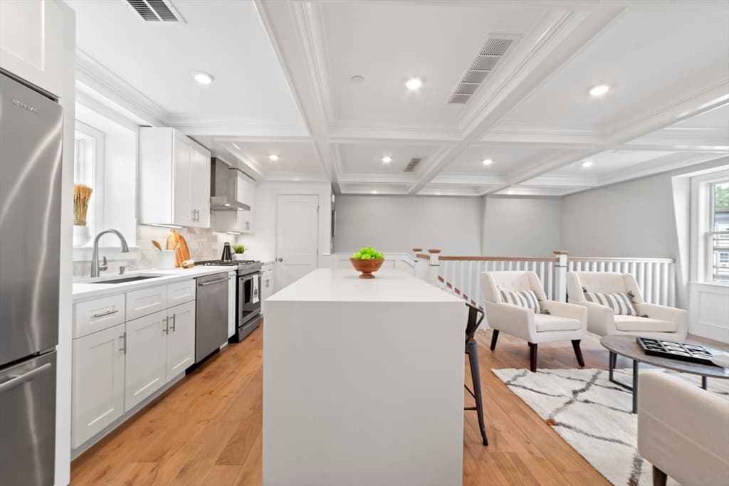 42 Bow St # 5, Somerville MA 02143