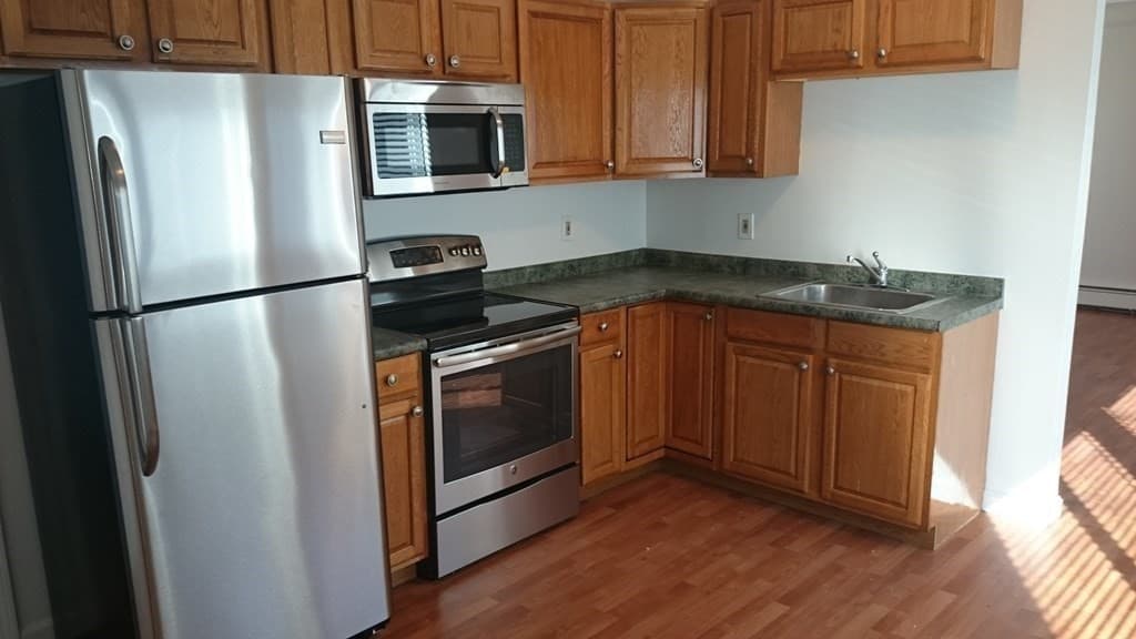 4 Family at 233 Washington Ave, Revere MA 02151, photo 12 of 14