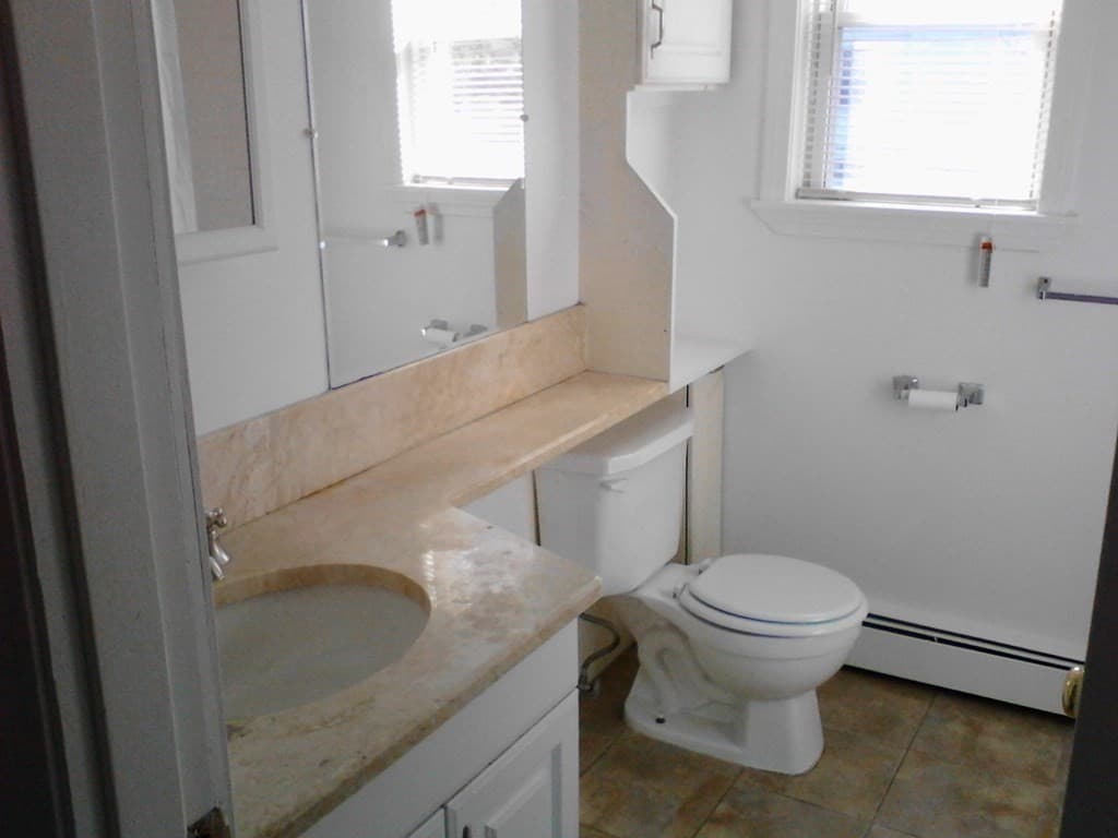 4 Family at 233 Washington Ave, Revere MA 02151, photo 4 of 14