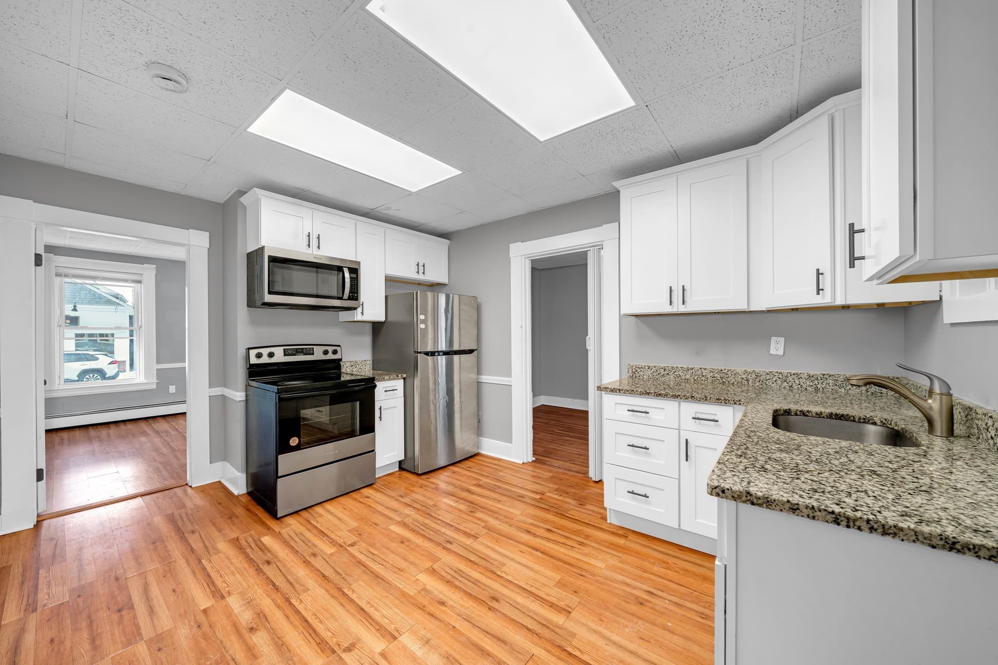 5+ Family - 5+ Units Up/Down at 94 Main St, North Andover MA 01845, photo 20 of 30