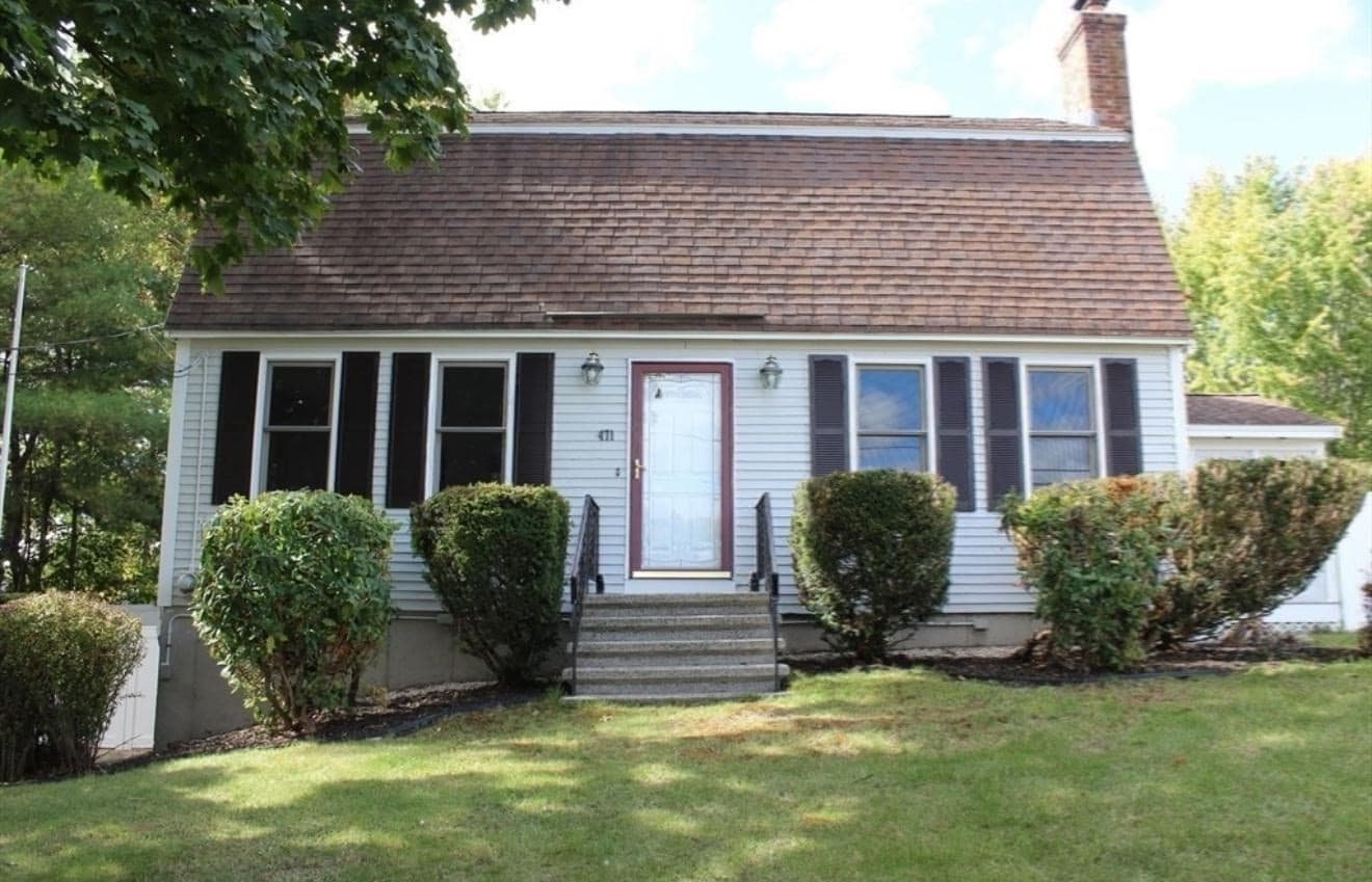471 Butman Rd, Lowell MA 01852