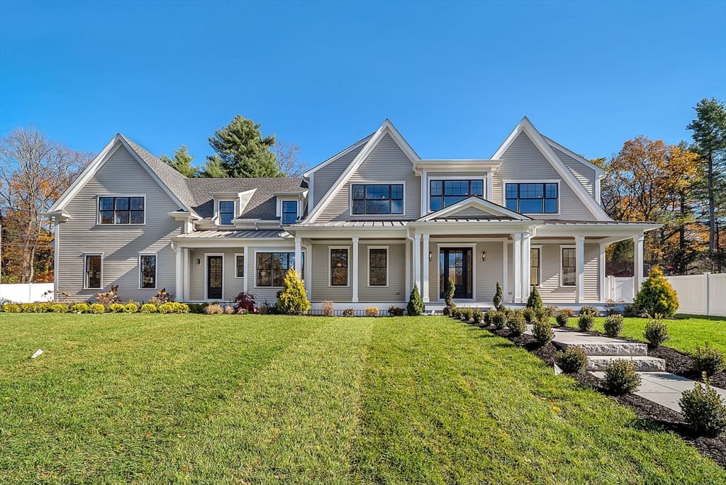 8 Crestview Road, Needham MA 02492
