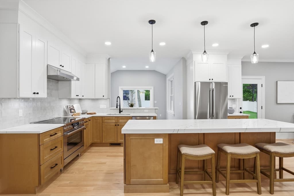 Single Family Residence at 6 Lane Avenue, Bedford MA 01730, Bedford, photo 9 of 42