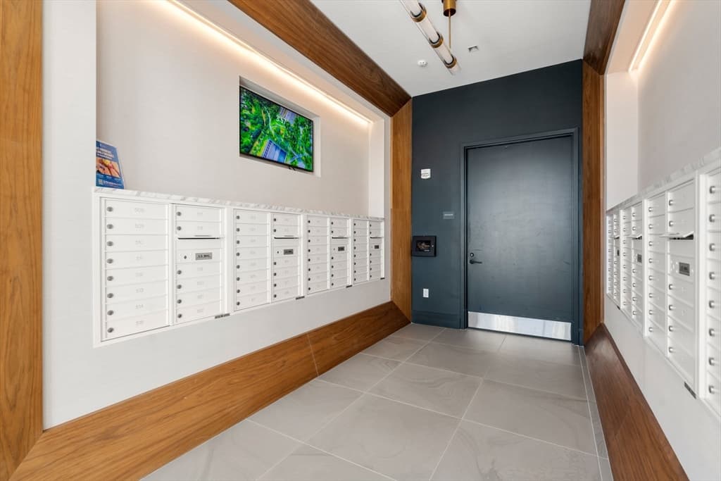Condominium at 191 Washington St # 615, Boston MA 02135, photo 12 of 23