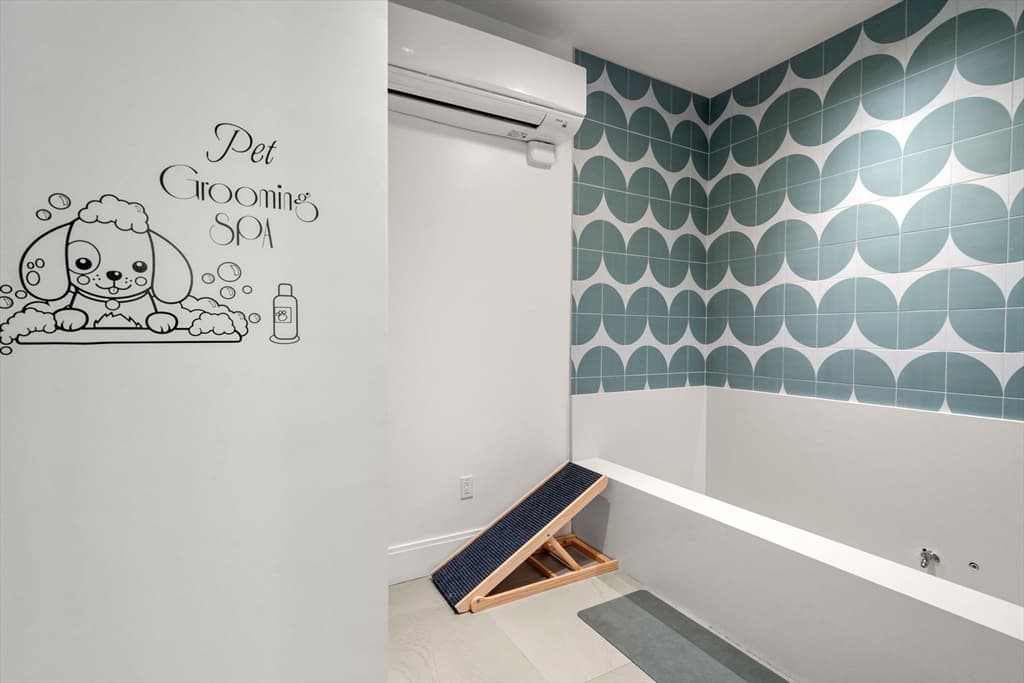 Condominium at 191 Washington St # 615, Boston MA 02135, photo 10 of 23