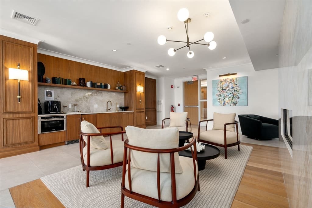Condominium at 191 Washington St # 615, Boston MA 02135, photo 14 of 23