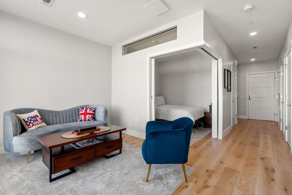 Condominium at 191 Washington St # 615, Boston MA 02135, photo 4 of 23