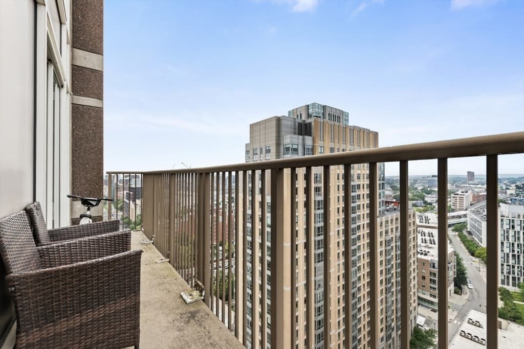 Condominium at 8 Museum Way # 2301, Cambridge MA 02141, Cambridge, photo 13 of 30
