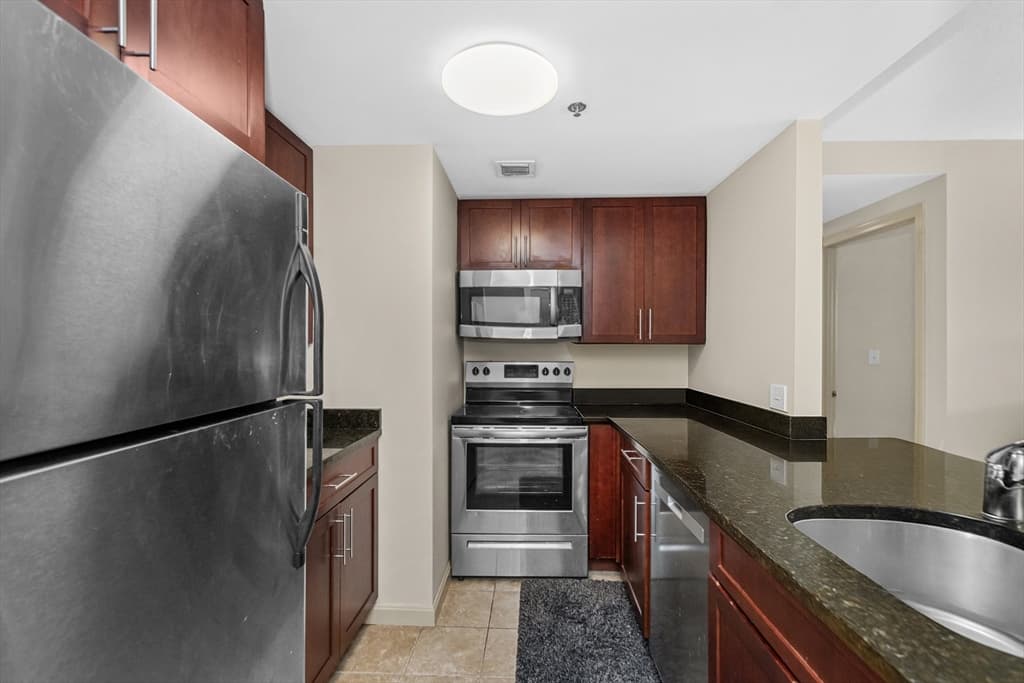 Condominium at 8 Museum Way # 2301, Cambridge MA 02141, Cambridge, photo 5 of 30