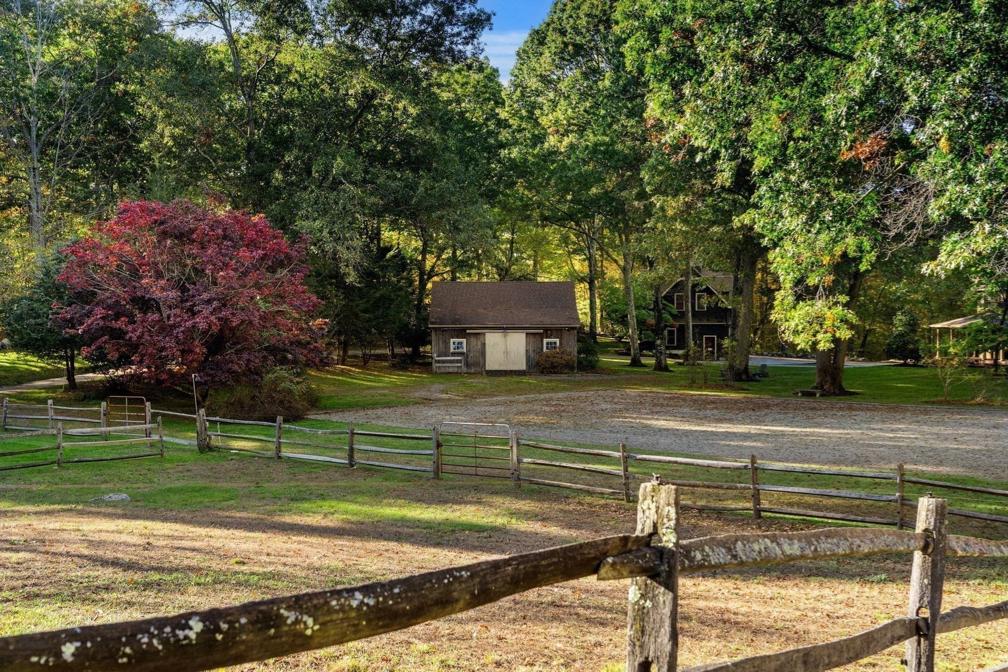 Equestrian at 2 Spingler Dr, Hamilton MA 01982, photo 10 of 42
