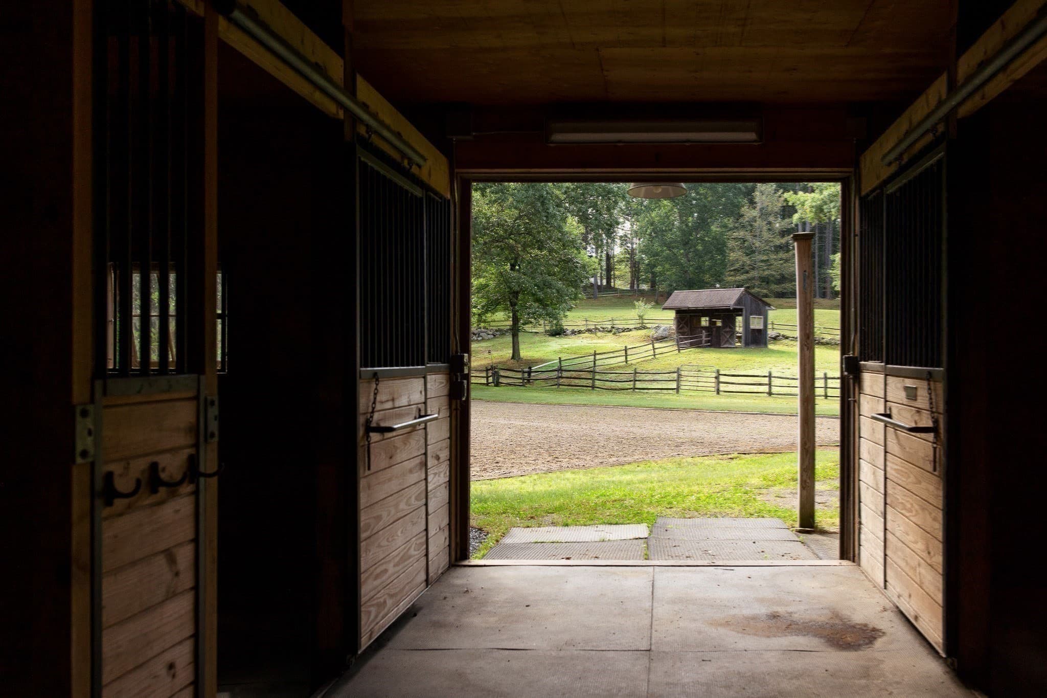 Equestrian at 2 Spingler Dr, Hamilton MA 01982, photo 8 of 42