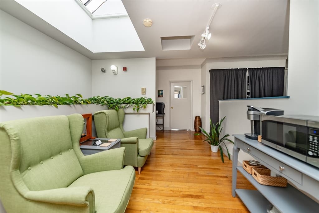 297 Newbury Street, Boston MA 02115 photo 9