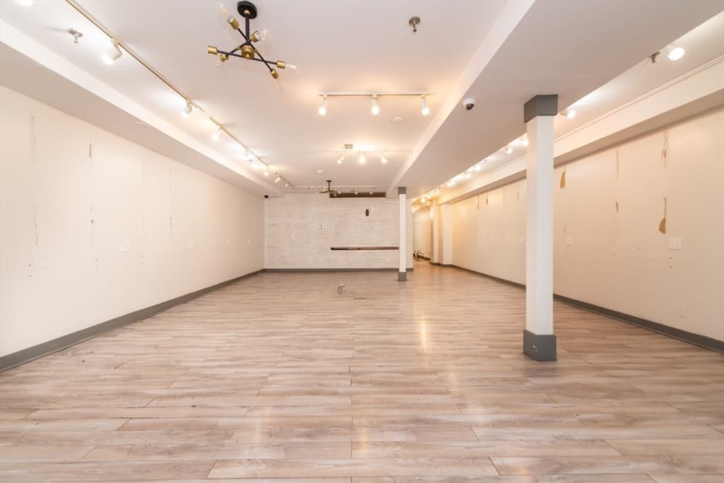 297 Newbury Street, Boston MA 02115 photo 4