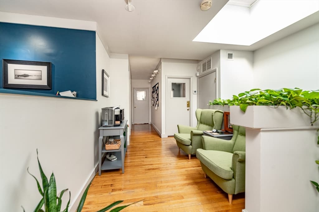 297 Newbury Street, Boston MA 02115 photo 8