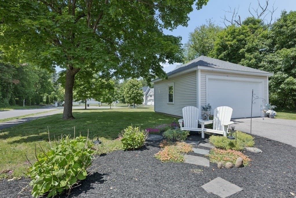Single Family Residence at 2 Sterling Court, Northborough MA 01532, photo 24 of 29
