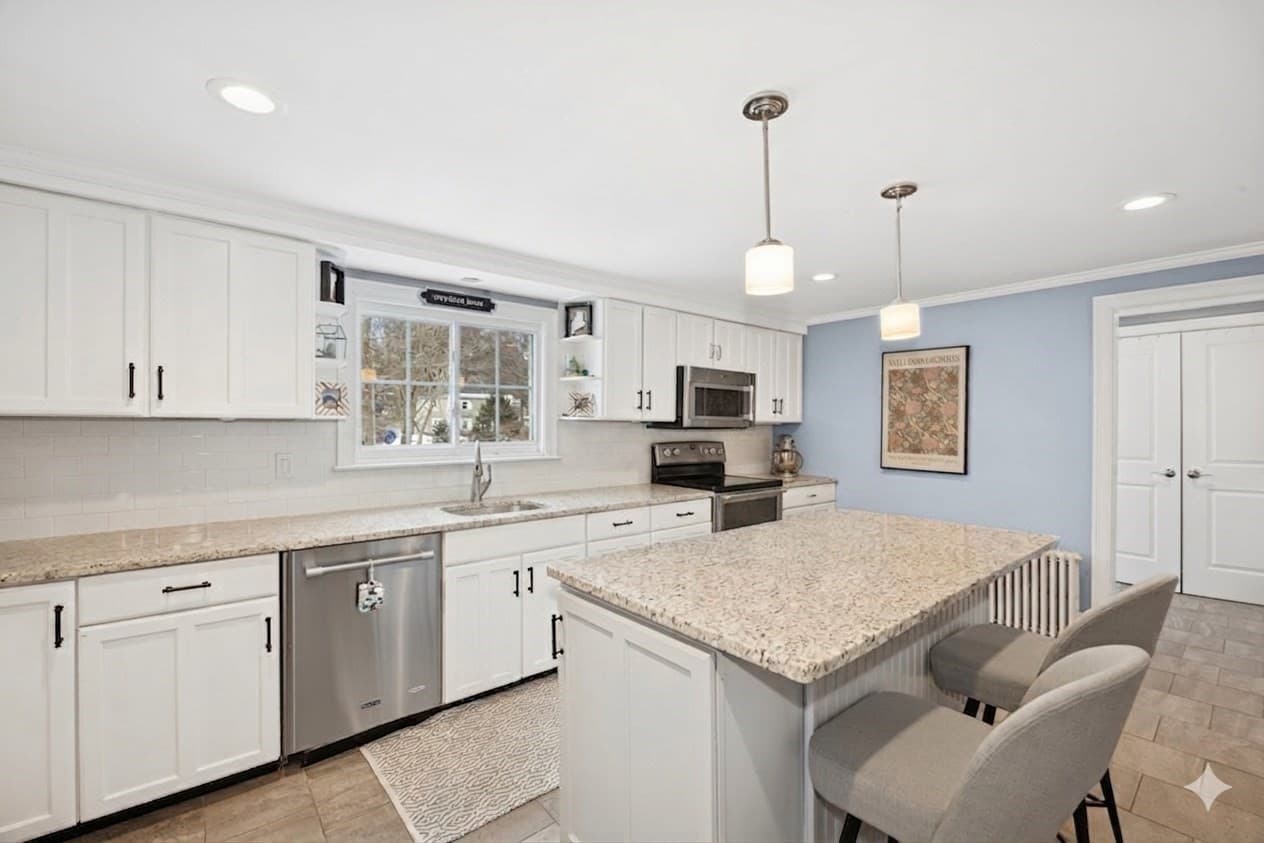 Single Family Residence at 2 Sterling Court, Northborough MA 01532, photo 10 of 29
