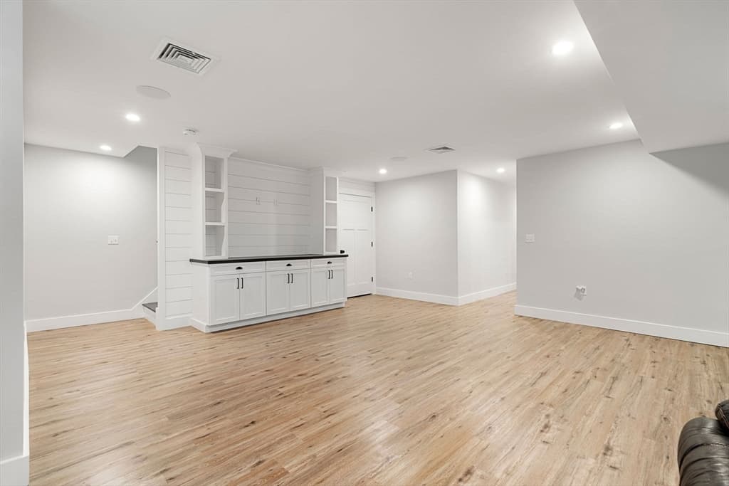 Condominium at 4 Crossman St # 4, Boston MA 02126, photo 16 of 22