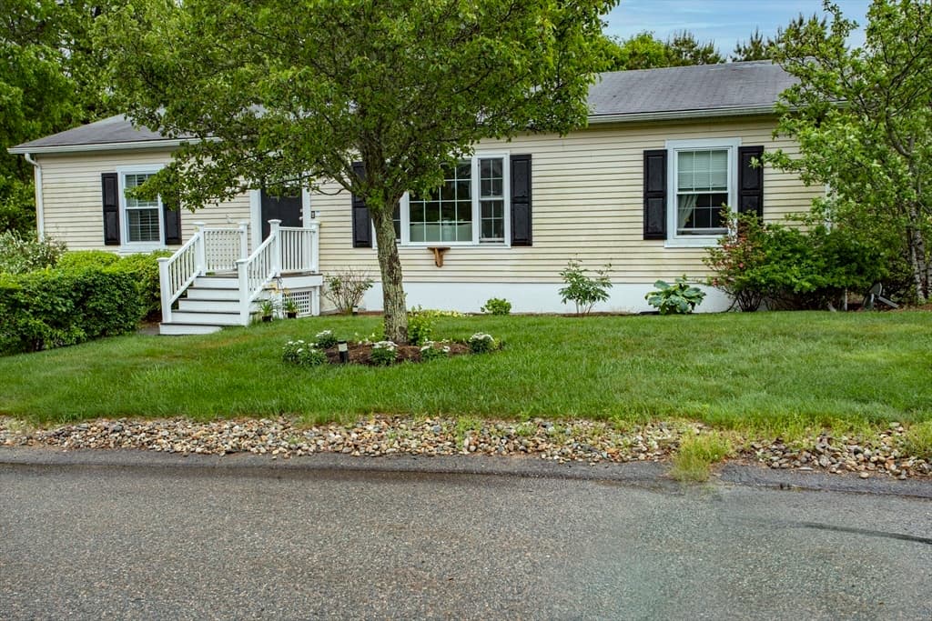 23 Stone Drive, Plymouth MA 02360