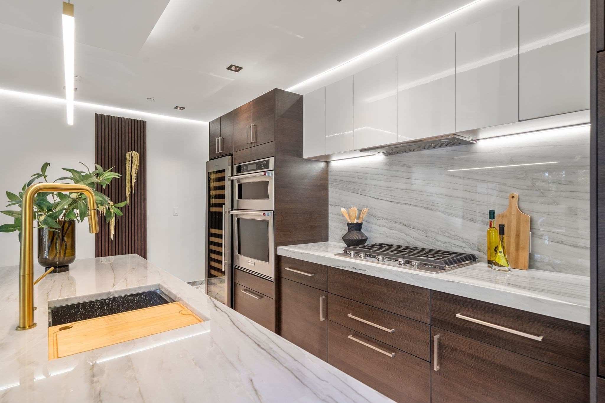 Condominium at 302 Elliot St. Carriage House N # 3, Newton MA 02464, photo 6 of 33
