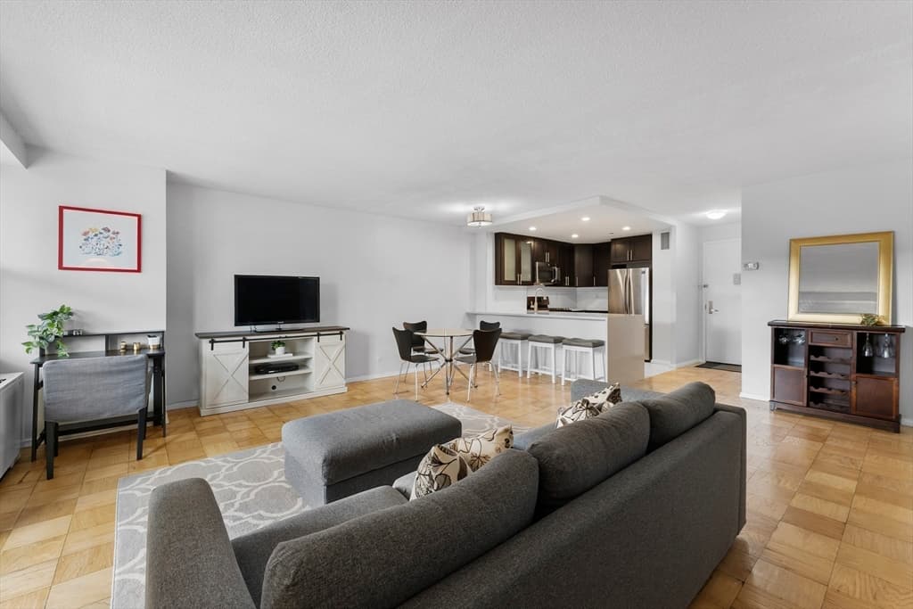 Condominium at 151 Tremont St # 16A, Boston MA 02111, photo 4 of 34