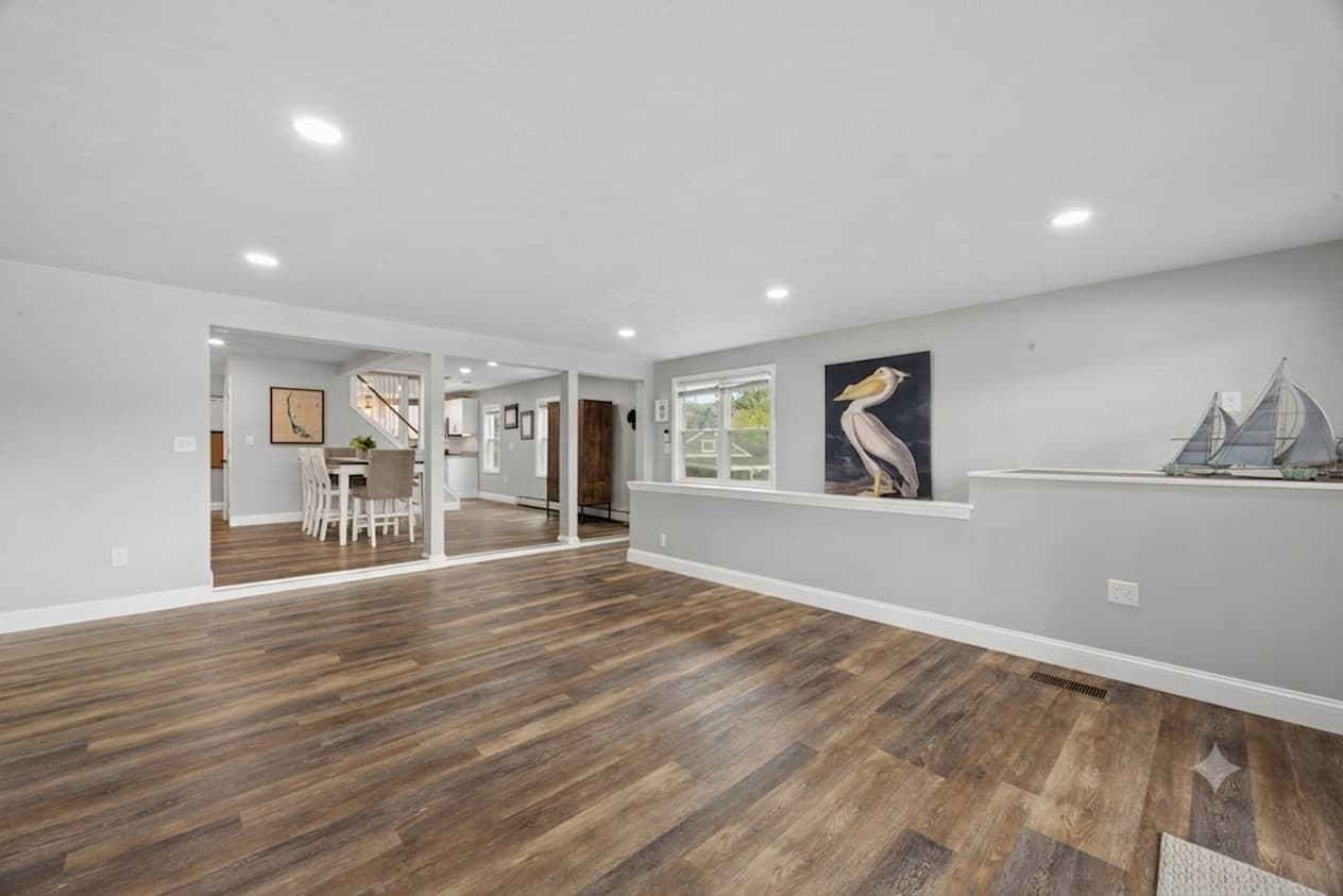 Single Family Residence at 12 Brookside Place, Shrewsbury MA 01545, photo 10 of 37