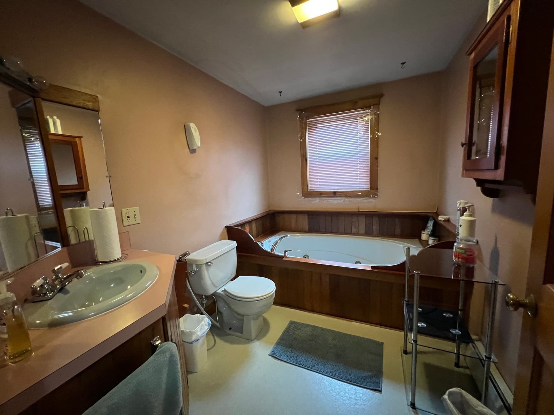 Single Family Residence at 973 Pembroke, New Bedford MA 02745, photo 7 of 26