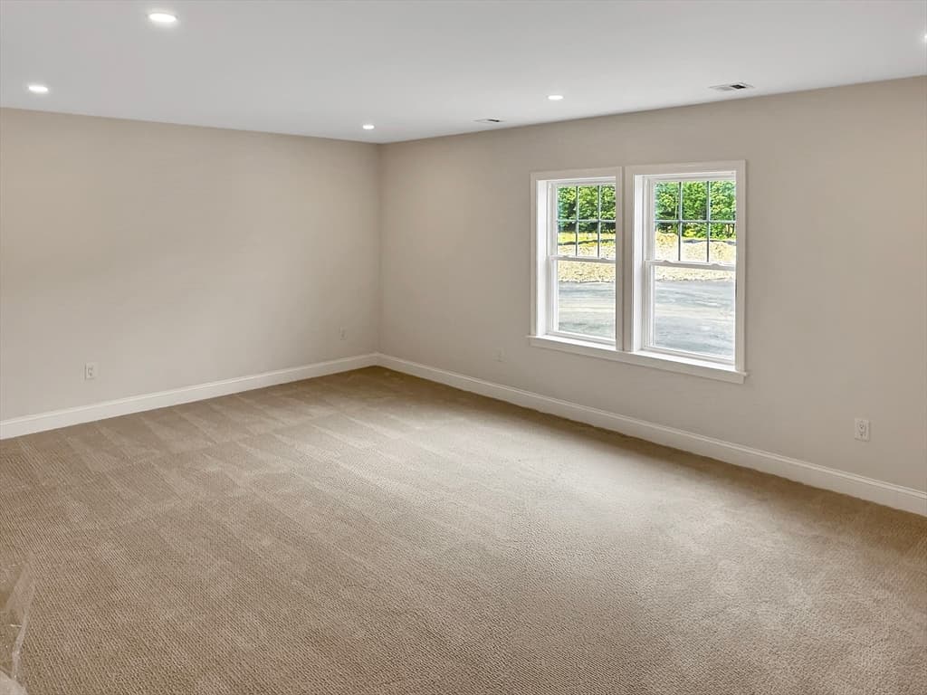 Condominium at 1 Whitman Circle # 1, Bellingham MA 02019, Bellingham, photo 11 of 19