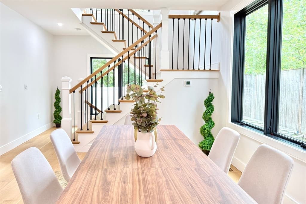 Condominium at 809-811 Heath St # 811, Brookline MA 02467, photo 9 of 35