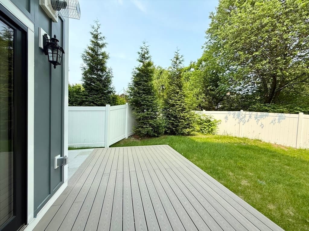 Condominium at 809-811 Heath St # 811, Brookline MA 02467, photo 15 of 35