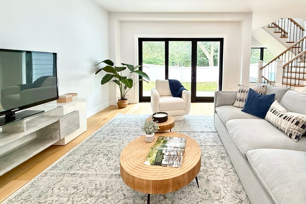 Single Family Residence at 811 Heath Street, Brookline MA 02467, photo 11 of 35