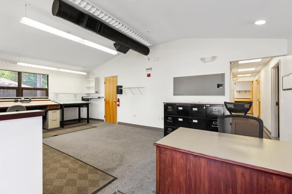 30 Thacher St, Malden MA 02148 photo 5
