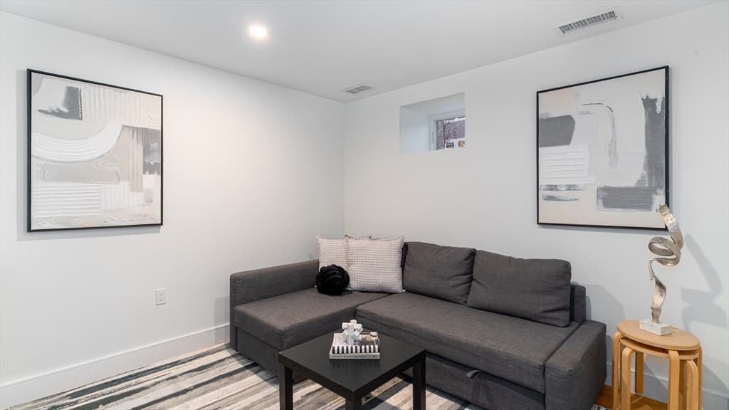 Condominium at 89 Cleveland St # 89, Arlington MA 02474, Arlington, photo 16 of 23