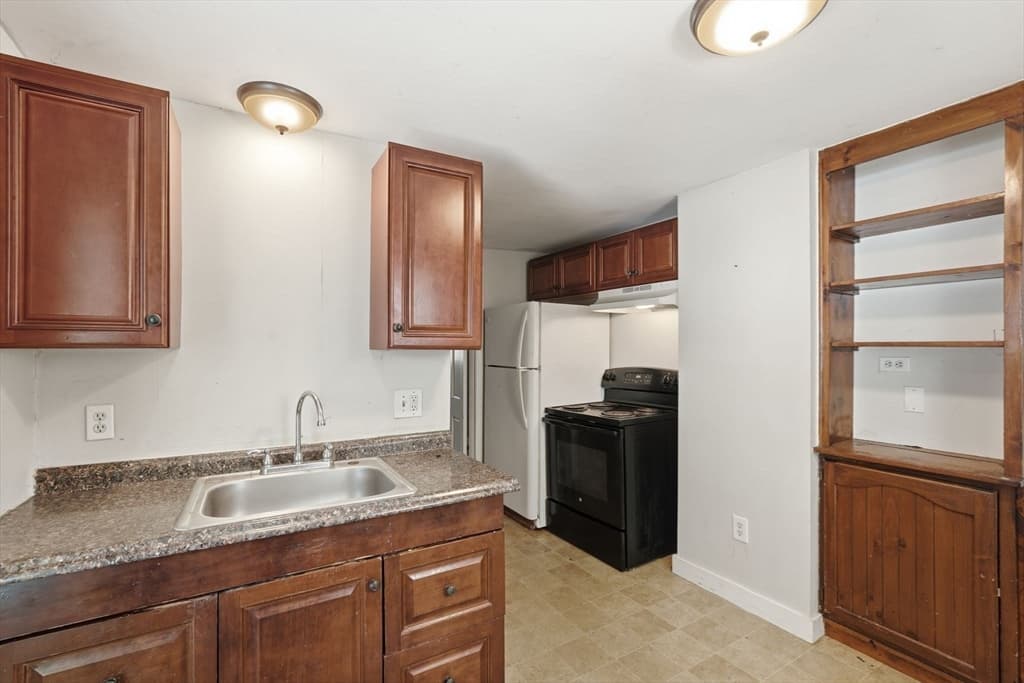 Multi Family at 2 Water St, Greenfield MA 01301, Greenfield, photo 11 of 41