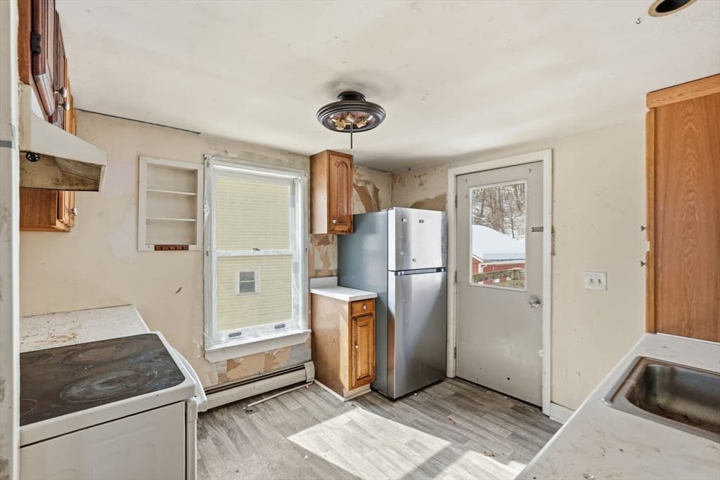 Multi Family at 2 Water St, Greenfield MA 01301, Greenfield, photo 21 of 41