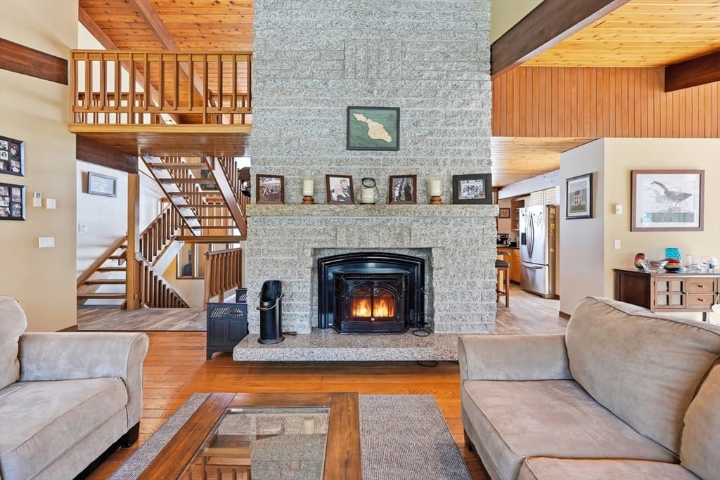 Single Family Residence at 1023 North Woodstock Rd, Southbridge MA 01550, Southbridge, photo 9 of 39