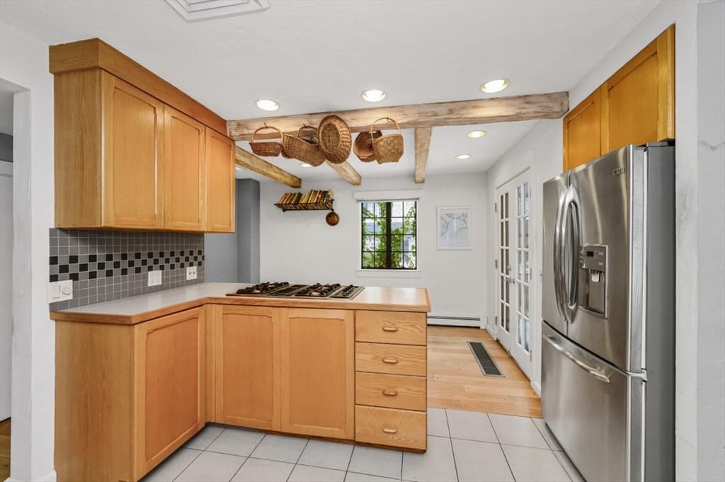764 Hammond St, Brookline MA 02467 photo 10