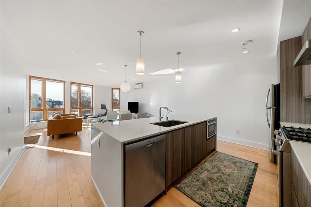240 Salem St # 3B, Medford MA 02155 photo 9