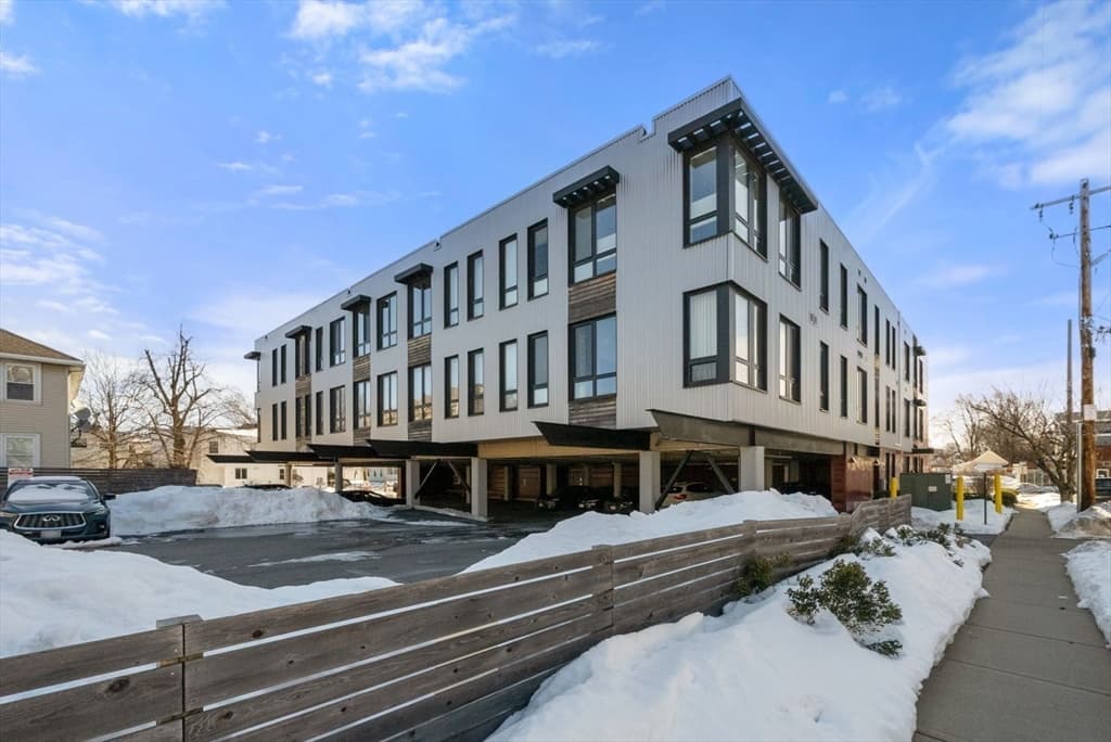 240 Salem St # 3B, Medford MA 02155 photo 37