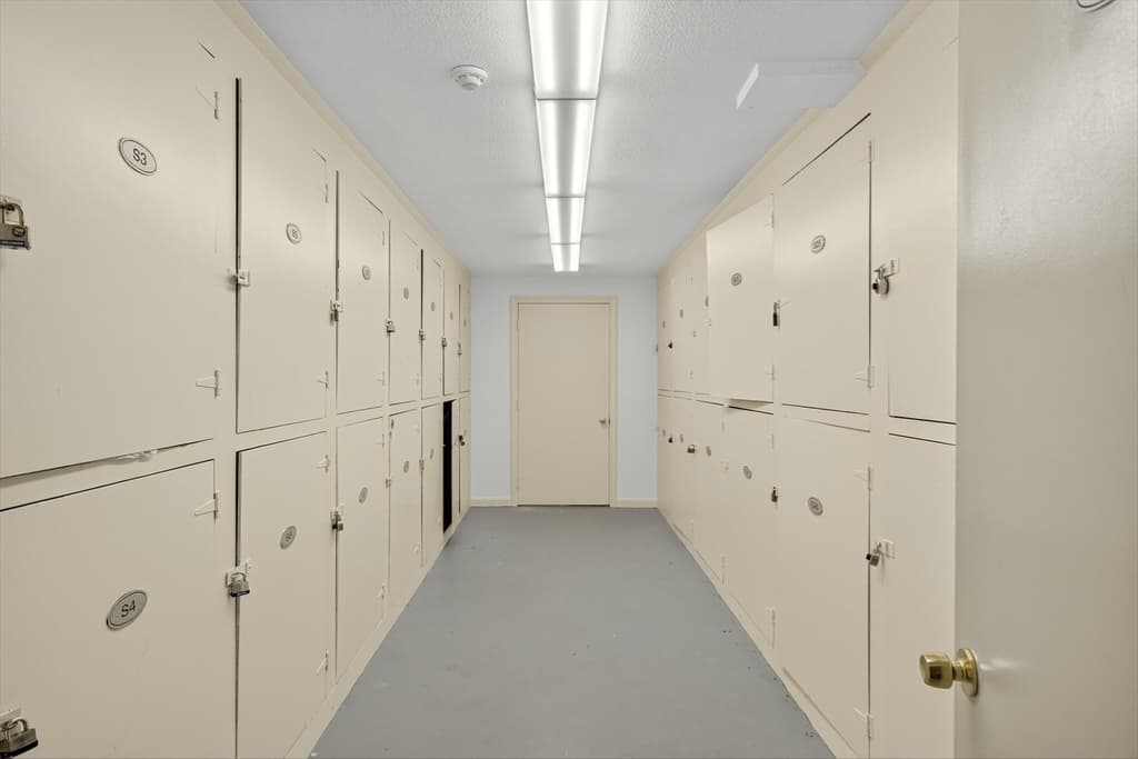 Condominium at 200 Manning Street # 6B, Hudson MA 01749, Hudson, photo 9 of 17