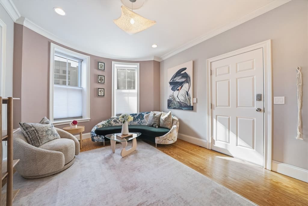 Condominium at 108 E Brookline St # 2, Boston MA 02118, photo 7 of 18