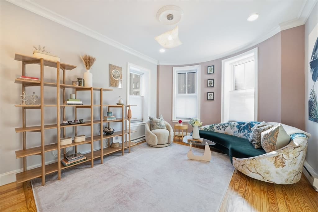 Condominium at 108 E Brookline St # 2, Boston MA 02118, photo 5 of 18