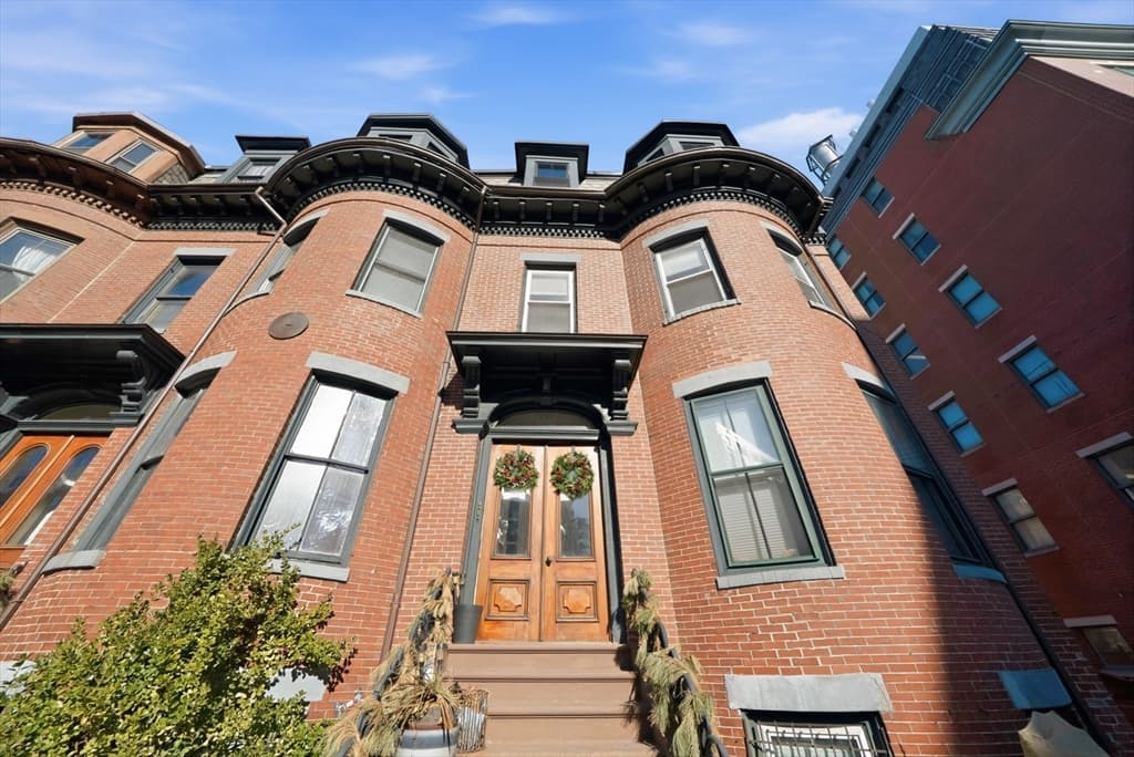 Condominium at 108 E Brookline St # 2, Boston MA 02118, photo 18 of 18
