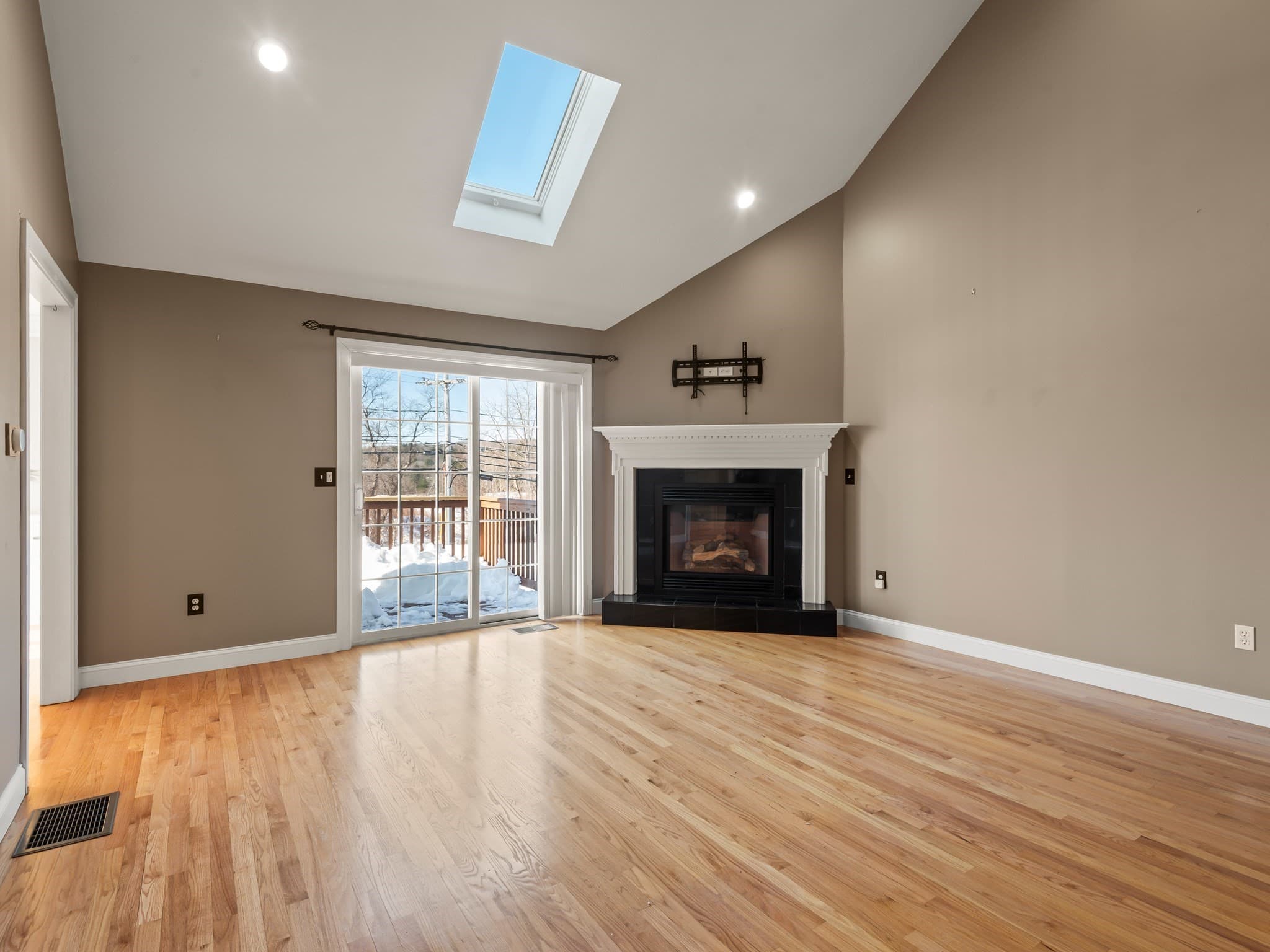 Condominium at 268 Magill Dr # 268, Grafton MA 01519, photo 15 of 39